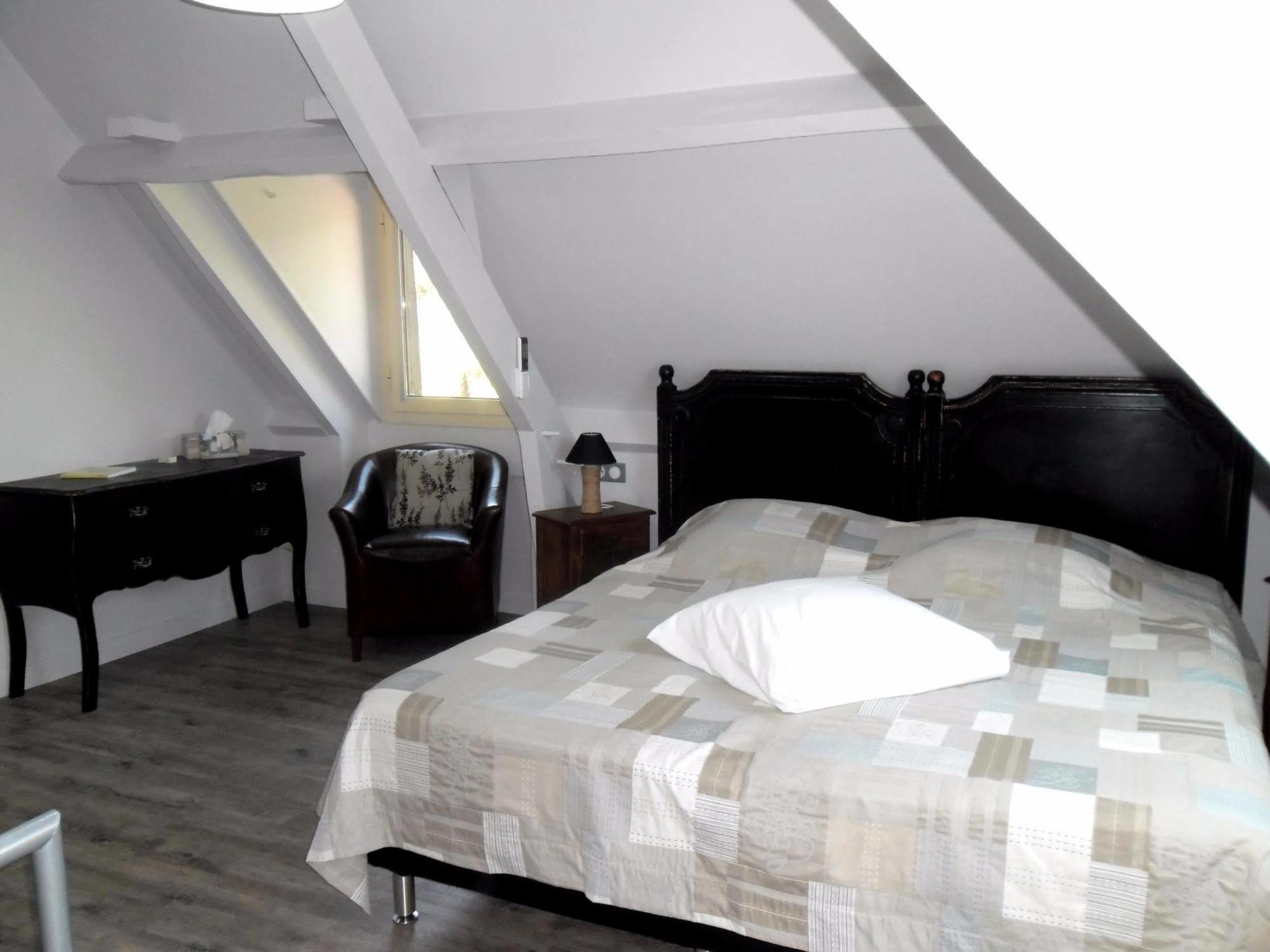 Logis Hotel-Restaurant Les Collines 59 Route Des Cretes Cublac Eksteriør billede